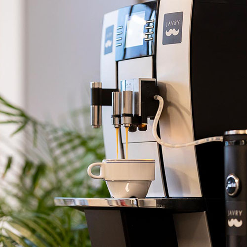 Machine à café pro avec écran tactile
